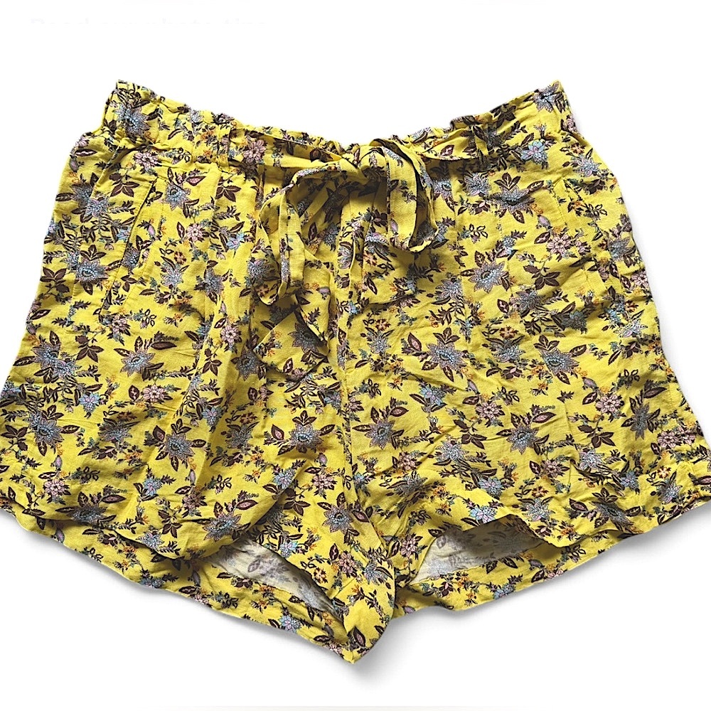 Anthropologie High Waist Floral Shorts - Yellow Size 3x